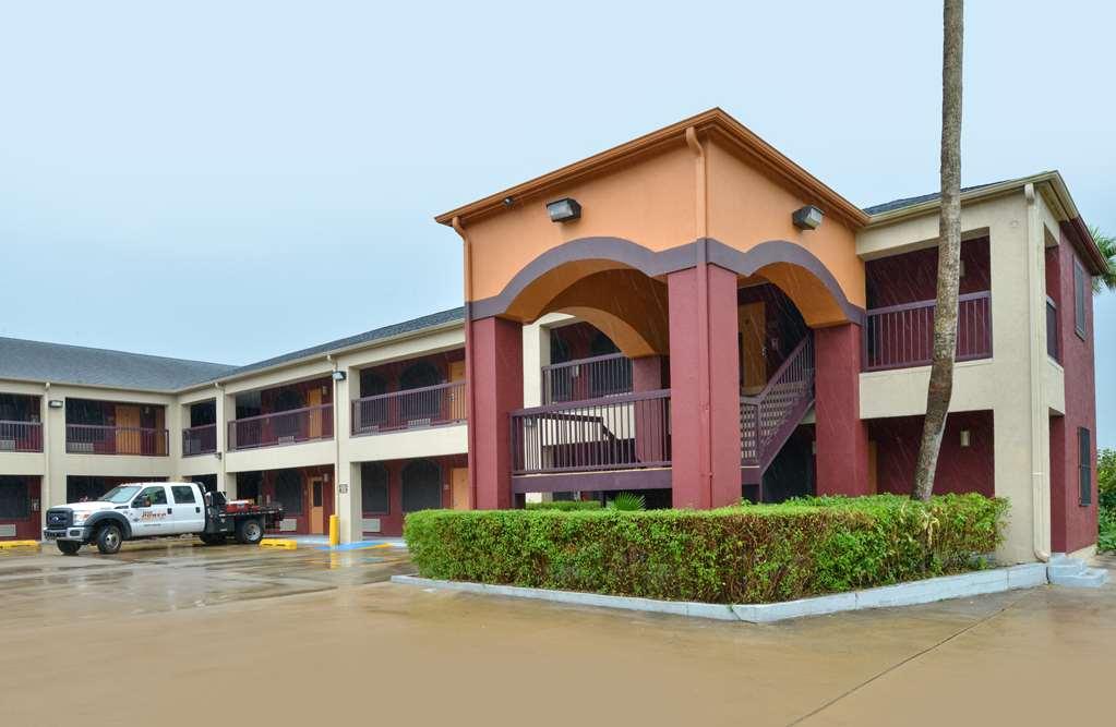 Americas Best Value Inn & Suites San Benito Luaran gambar